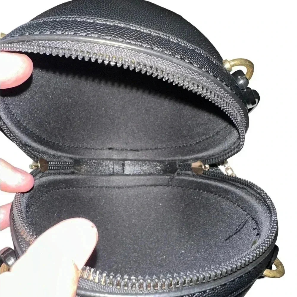 Basketball shaped circle crossbody bag gold chain black handle winner handbag - Picture 3 of 3